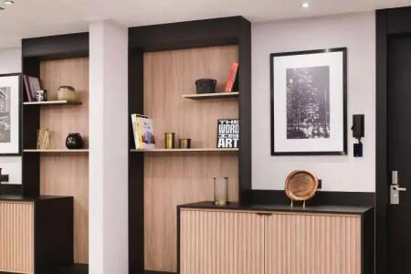 Radisson Collection, - 22