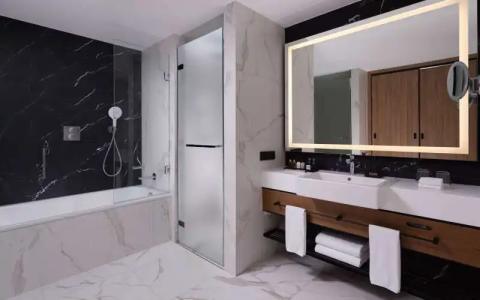 Radisson Collection, - 104