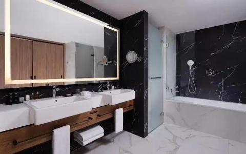 Radisson Collection, - 113