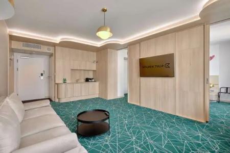 Golden Tulip Warszawa Centrum - 98
