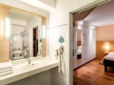 Ibis Warszawa Centrum - 7