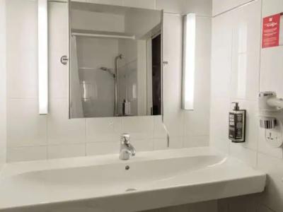 Ibis Warszawa Centrum - 64