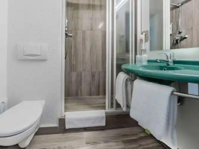 Ibis Warszawa Ostrobramska - 8