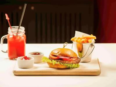 Ibis Warszawa Ostrobramska - 11