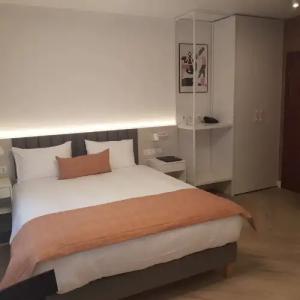 Best Western Portos - 57