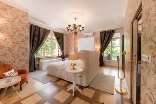 Adora Luxury - 41
