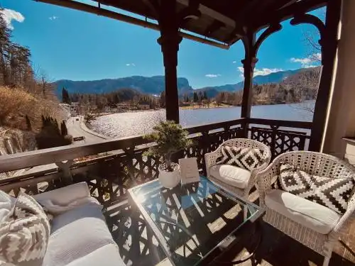 Adora Luxury - 31