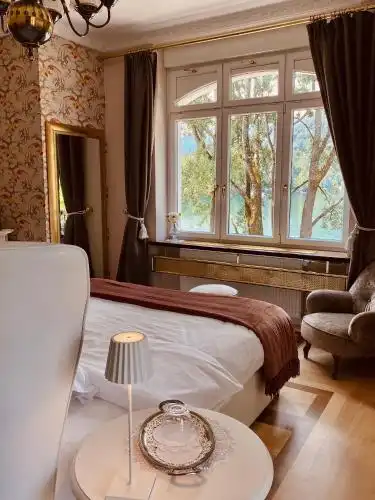 Adora Luxury - 10