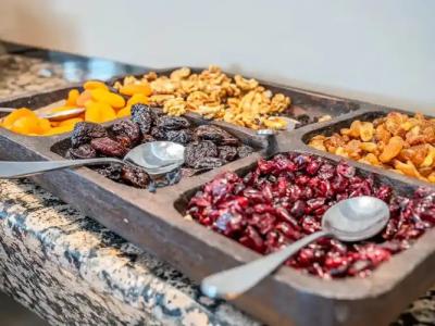 Dionysos & Suites - 8