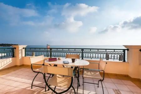 Andreolas Luxury Suites - 77