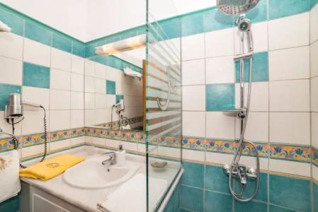 Andreolas Luxury Suites - 71