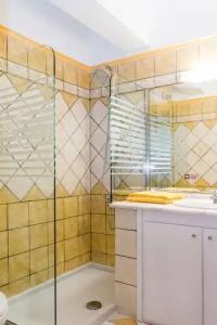 Andreolas Luxury Suites - 81