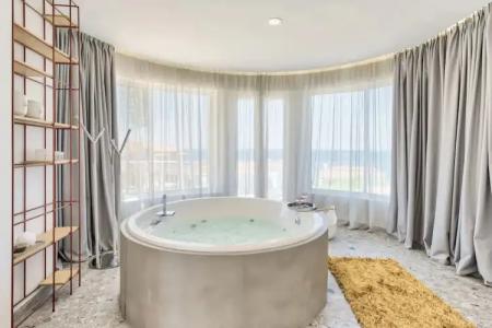 Arkadia Luxury Apartments - 201