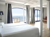 Standard Triple room with balcony and with sea view
