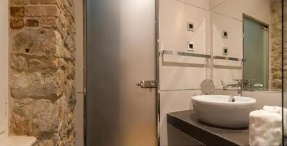 Heritage Antique - 33