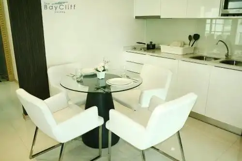 The Baycliff Residence - 17