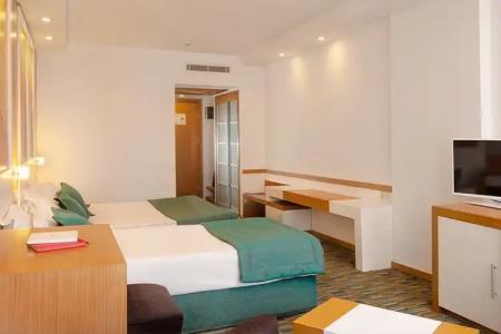 Ladonias Adakule	 - 105