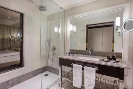 Charisma de Luxe - 112