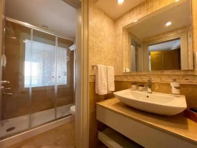 Charisma de Luxe - 106