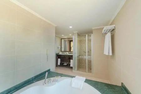 Crowne Plaza Antalya - 92