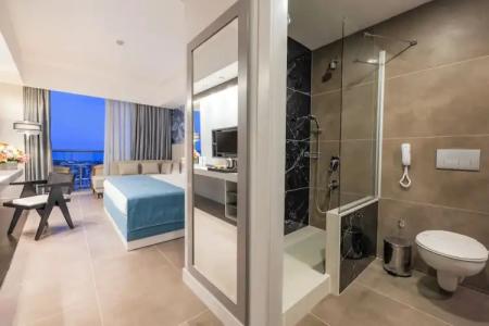 Crystal Centro Pearl Collection - Ultimate All Inclusive - 67