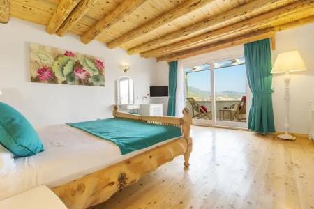 Elixir Boutique - 75