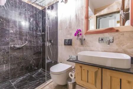 Elixir Boutique - 59