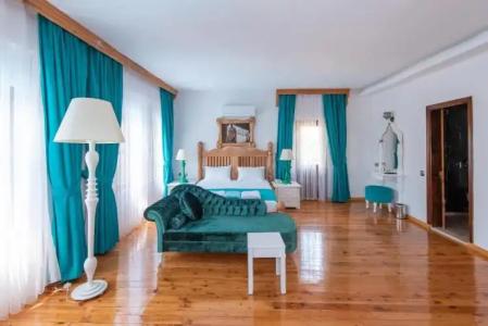 Elixir Boutique - 91