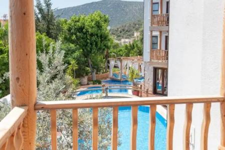 Elixir Boutique - 85