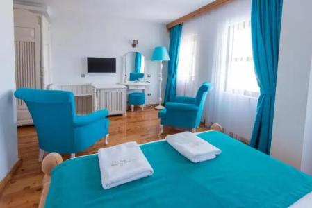 Elixir Boutique - 70