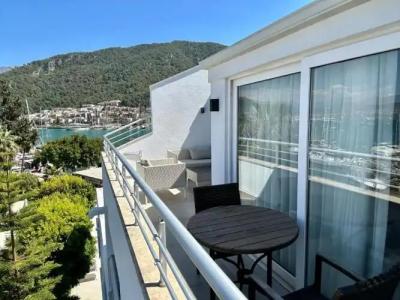 Marina Boutique - 64