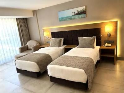 Marina Boutique - 54