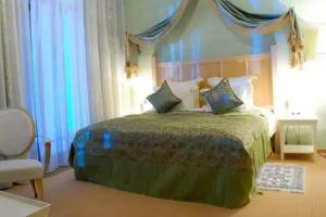 Casablanca Hotel, Repino
