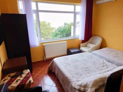 Cosmopolitan Park - 22