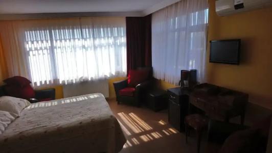 Cosmopolitan Park - 18