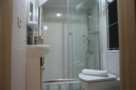 Tom Square Boutique - 22