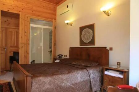 Tom Square Boutique - 127