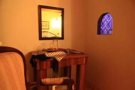 Tom Square Boutique - 138