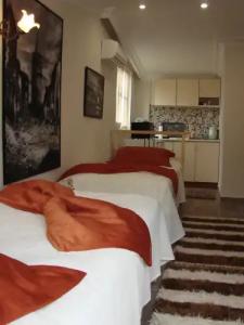 Tom Square Boutique - 38