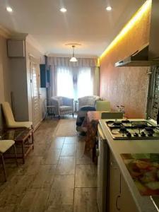 Tom Square Boutique - 71