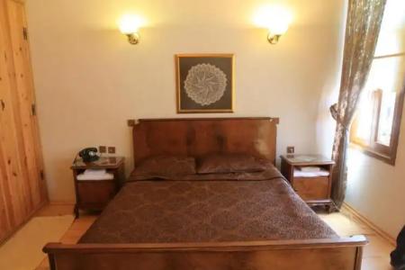 Tom Square Boutique - 119