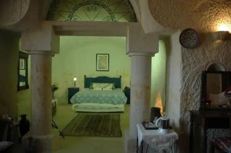 Elkep Evi Cave - 90