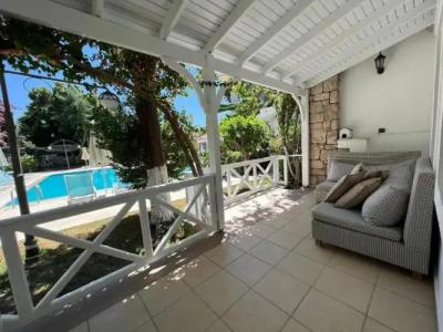 Moonshine & Suites - 84