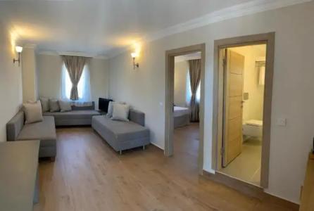 Moonshine & Suites - 60