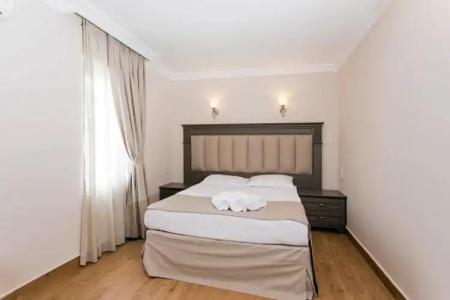 Moonshine & Suites - 63