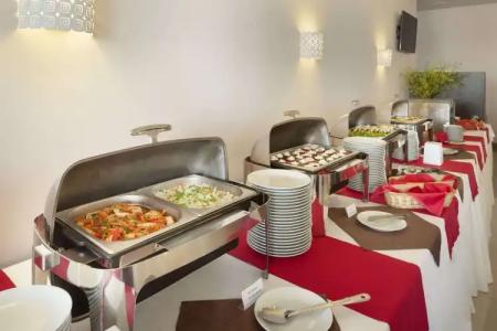 Ramada by Wyndham Lviv - 8