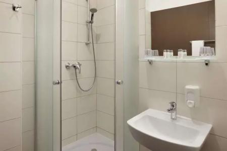 Ramada by Wyndham Lviv - 6