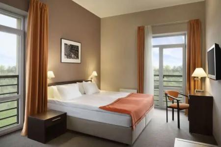 Ramada by Wyndham Lviv - 1