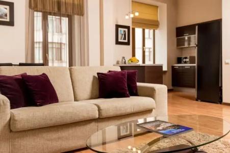 Senator City Center Apartments - 173