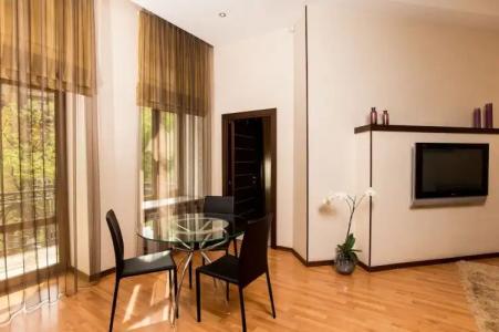 Senator City Center Apartments - 175